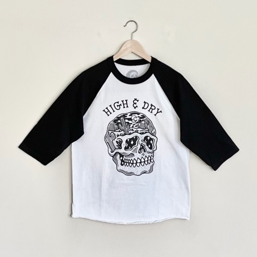Sketchy Tank “High & Dry” Skull Graphic Raglan Baseball T Shirt Adult Medium